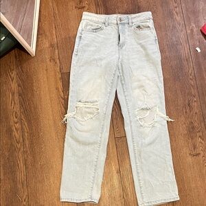 SO Light blue high rise ‘90s straight